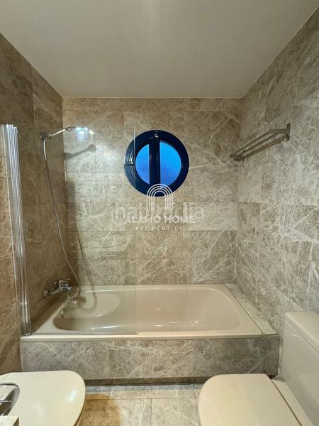 Foto f5a23f2c-0e00-4476-a23d-e606d921bd5f. Miete etagenwohnung mit heizung pool in Sanchinarro Madrid