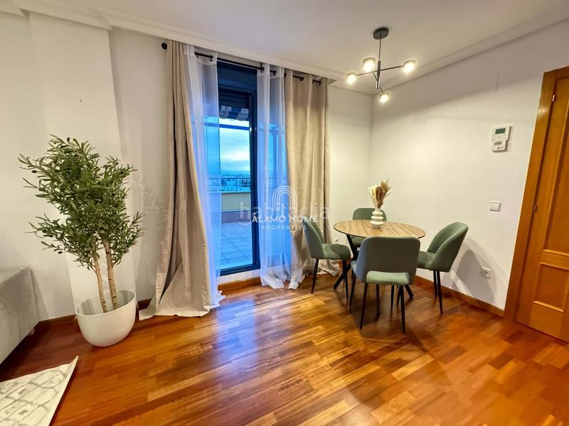 Foto f88ec27b-f195-40ca-9a88-f1ef5ff1c9eb. Miete etagenwohnung mit heizung pool in Sanchinarro Madrid