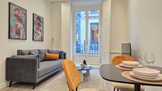 Location Appartement  Calle de la reina .. Piso completamente renovado en el centro de madrid. piso exterio