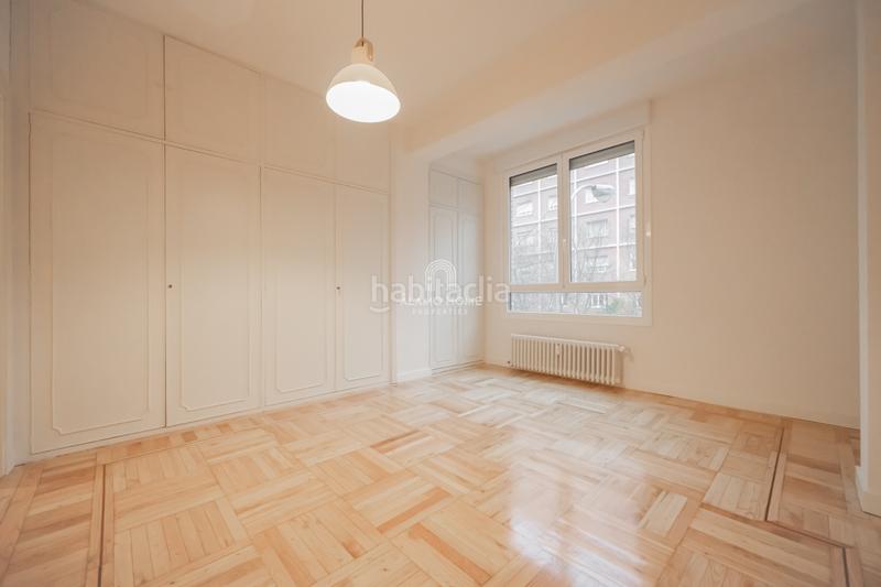 Foto af31c6c0-2d04-43b6-bc7d-7968f9f9c9f9. Rent flat with heating in El Viso Madrid