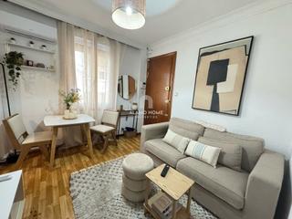 Lloguer Pis  De ayala. Hermosa vivienda de 2 dormitorios y 1 baño en el centro del barr