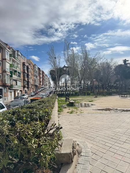 Foto 88d738e6-31c7-4ea6-92c3-37c0ad9464aa. Zweistöckige wohnung mit heizung in Lucero Madrid