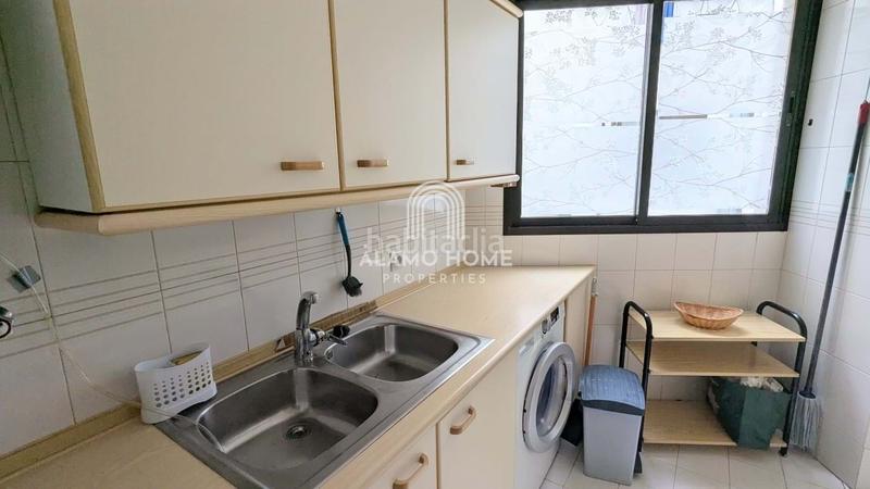 Foto 6638d03d-61a9-4dd1-a004-147d263d0506. Rent flat with heating parking pool in Canillas Madrid