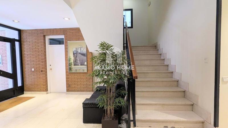 Foto 957c8f95-f3e9-4854-9f10-f7bf693f11d1. Rent flat with heating parking pool in Canillas Madrid