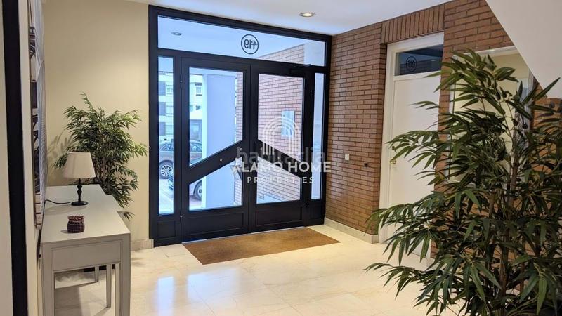 Foto e7bd87d2-c712-4c12-90bf-c04083bf3577. Rent flat with heating parking pool in Canillas Madrid