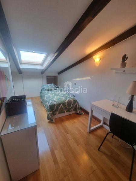 Foto e4e9fe0b-71a8-4640-8cbc-65ebfd1f1bd5. Alquiler dúplex álamo home pone a su disposición hermoso piso duplex de 2 dormitorios, en excelente zona, excepcionalmente comunicado y super lumi en Madrid