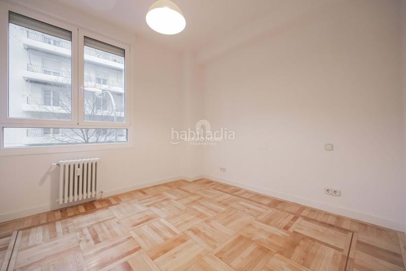 Foto 26b8e7c8-360f-4d28-8e6c-dc0e5822b699. Alquiler piso en El Viso Madrid