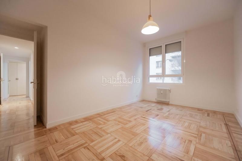 Foto db4e934b-ebc6-4245-ba2a-61d9673d4e46. Alquiler piso en El Viso Madrid