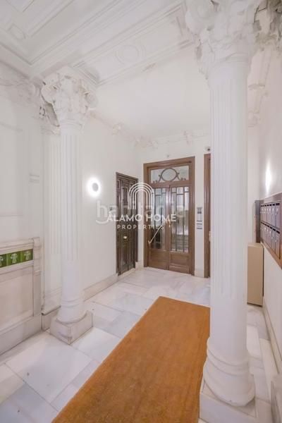 Foto b5a8f8c4-a35c-45bb-8e89-c858cab649e5. Rent studio with heating in Trafalgar Madrid