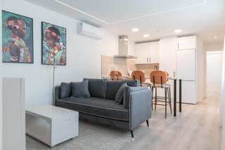 Location Appartement  Calle de la reina .