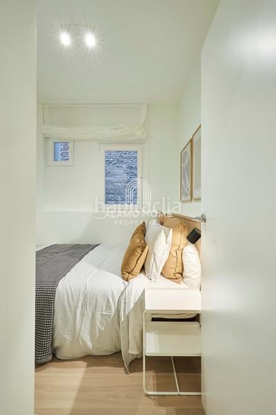Foto 0c928fec-d8aa-4e51-b71c-98dac6925aed. Alquiler piso en Adelfas Madrid
