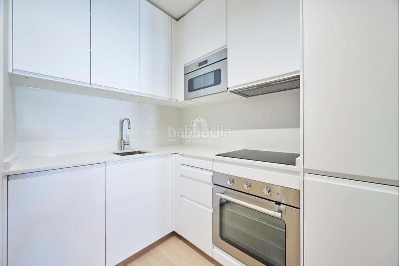 Foto c3f56fb9-8a2d-4ebf-a414-20dfc0ae8529. Alquiler piso en Adelfas Madrid