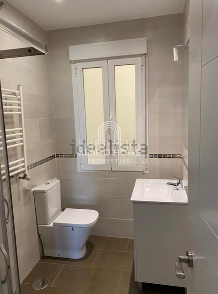Foto 26b3ba61-e86c-4fb0-aef1-c1b7c7302ccf. Location appartement dans Ibiza Madrid