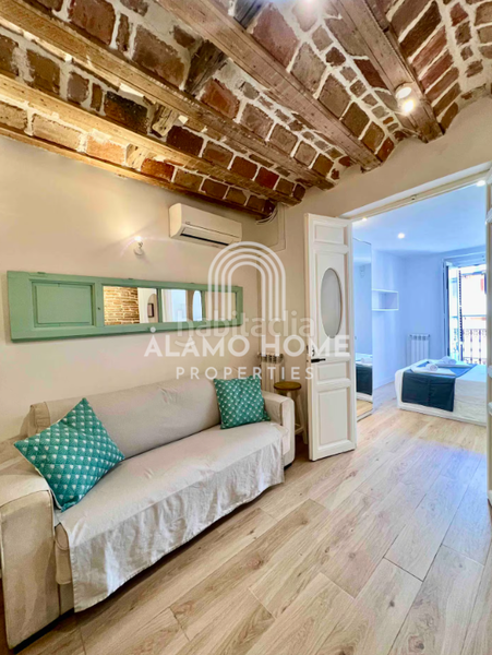 Foto 0d023e5c-61ff-4842-825e-55bb6cefa506. Miete etagenwohnung in Universidad-Malasaña Madrid