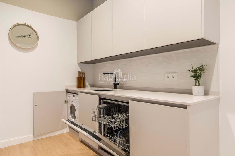 Foto 8970dd97-ab17-42d7-8945-fdc936763017. Rent flat in Sol Madrid