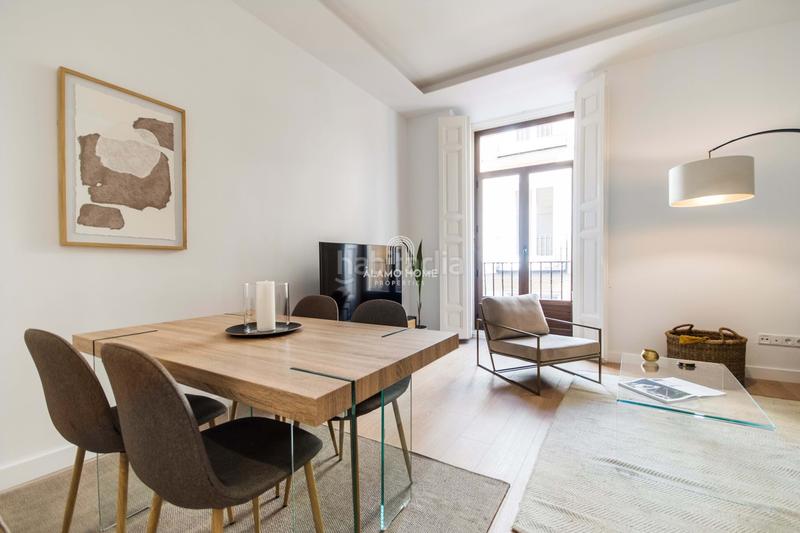 Foto ca9044b2-541c-4434-b595-f6151956b437. Rent flat in Sol Madrid