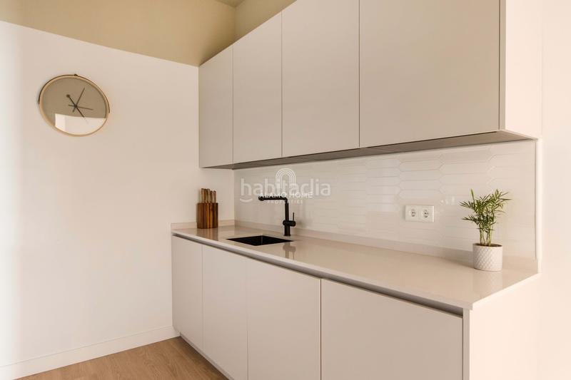 Foto f42cf225-db87-4260-87c5-7e9ba1974a7d. Alquiler piso en Sol Madrid