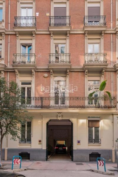 Foto 32c104bc-7362-4584-ae15-a6adcd53c3ed. Local comercial en Recoletos Madrid