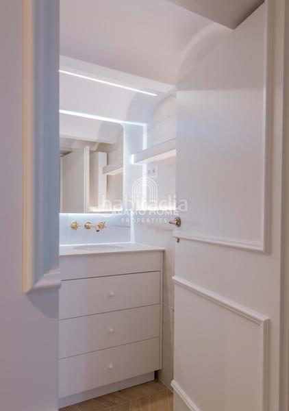 Foto 90474d0c-84fb-4837-9da7-bc3eeea77847. Local comercial en Recoletos Madrid