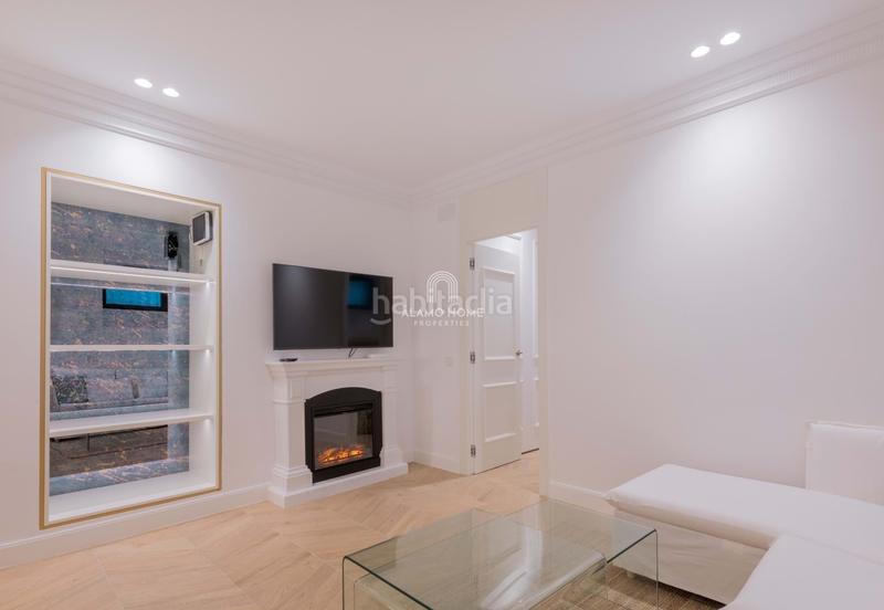 Foto c51b5744-0583-4541-8fc3-a16c0aac2b47. Local comercial en Recoletos Madrid