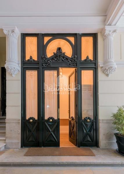 Foto ee454cae-9a40-47bd-b328-d4bad5fd36f9. Local comercial en Recoletos Madrid