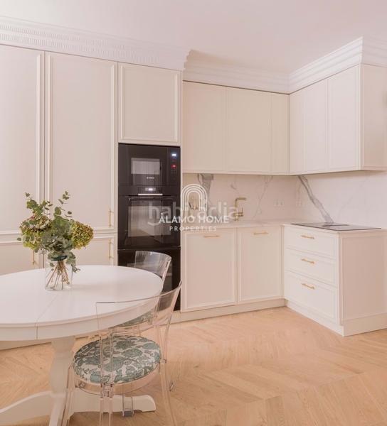 Foto 03fd8107-d857-40fa-a483-b89a5dae1d2a. Local commercial dans Recoletos Madrid