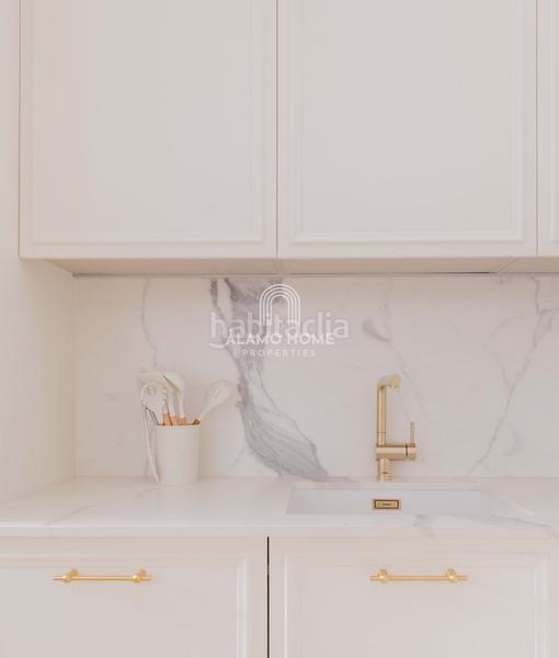 Foto f363b261-f989-45b9-afd6-a94118e752d6. Local commercial dans Recoletos Madrid