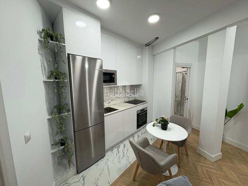 Foto bf7c057c-4444-4ddd-a52e-8812ede18548. Alquiler estudio en Lista Madrid