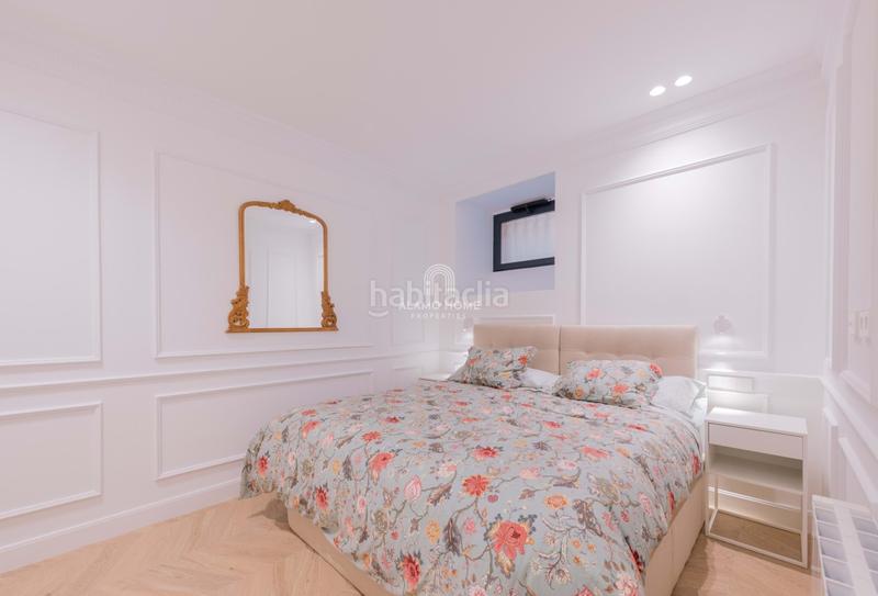 Foto cd0d95b9-7a6f-4f24-83b9-6913f7f6eebf. Pis a Recoletos Madrid