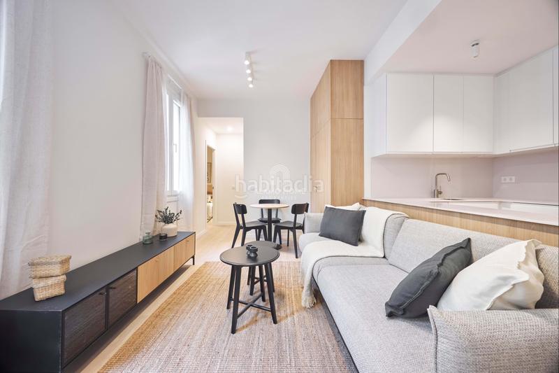 Foto f2bba809-d8a8-4093-b30b-6153eb70a26d. Miete etagenwohnung mit heizung in Sol Madrid