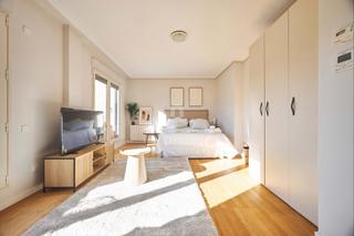 Rent Flat  Calle hernandez de tejada  estudio b