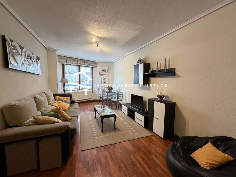 Foto 12c8ec48-0381-4b2b-808e-a46b4f64cb18. Pis a Medina de Pomar