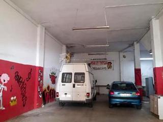 Nau industrial a Calle santa marina 5