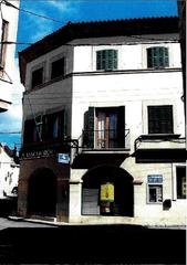 Local commercial à Muro. Antigua oficina bancaria en excelente estado de conservacion