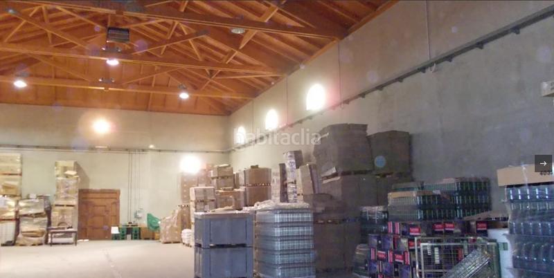 Foto c7456086-e578-429f-ba1b-66e0a80c5a0c. Nau industrial a Minaya