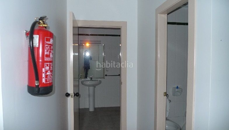 Foto 7a35cf39-2c43-4475-a202-6a0d1ea0ac25. Local comercial amb calefacció a Pego
