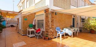 Casa en Los Europeos. Bonito bungalow de segunda mano, totalmente amueblado y equipado