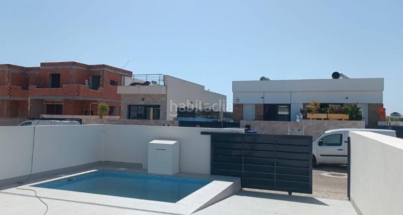 Foto 2bcfa113-5211-4d97-b59d-a961b12fb1e1. Casa adossada amb aparcament piscina a Daya Nueva