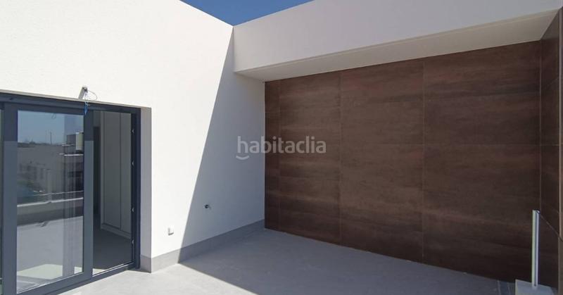 Foto b6a6165b-36e7-45aa-8565-81afc8a95e77. Casa adossada amb aparcament piscina a Daya Nueva