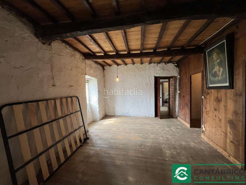 Foto 01517a97-a71f-4bfe-9f17-1c48f724895f. Casa amb aparcament a Castropol