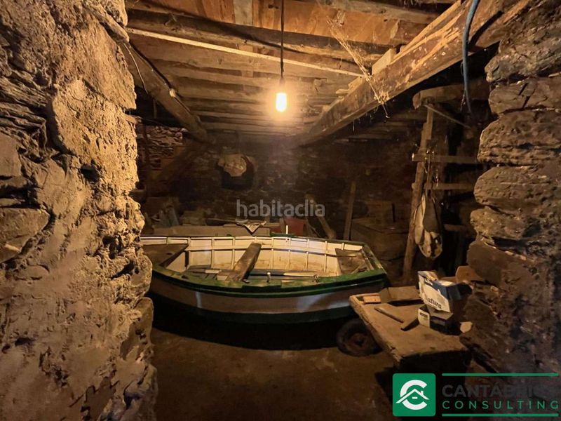 Foto 409b9878-bbfa-4591-a972-dc82f5c7fa35. Casa amb aparcament a Castropol
