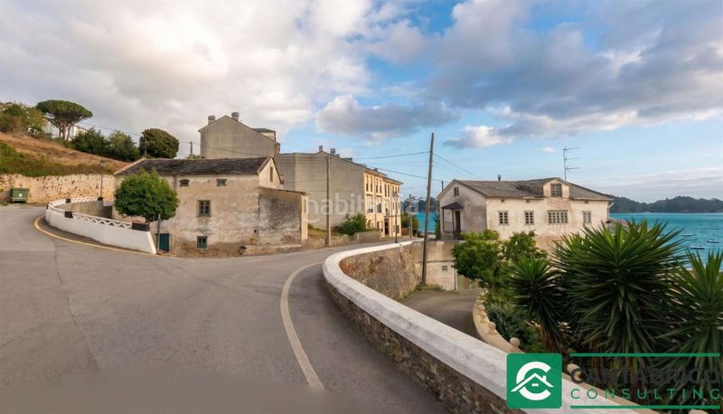 Foto aabf1074-e314-44c6-8881-a9f074b2284f. Casa amb aparcament a Castropol