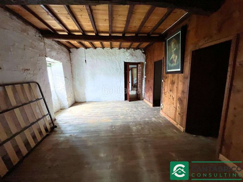Foto ff873079-733e-4fe5-9261-dff2059f88df. Casa amb aparcament a Castropol