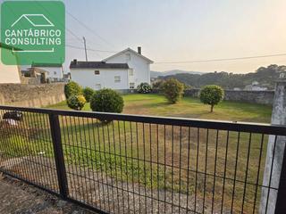 Casa a Coaña