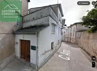 Casa aparellada a Castropol