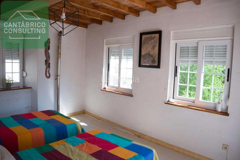 Foto 31507b05-52d4-47bf-8306-724acb994569. Casa pareada en Castropol