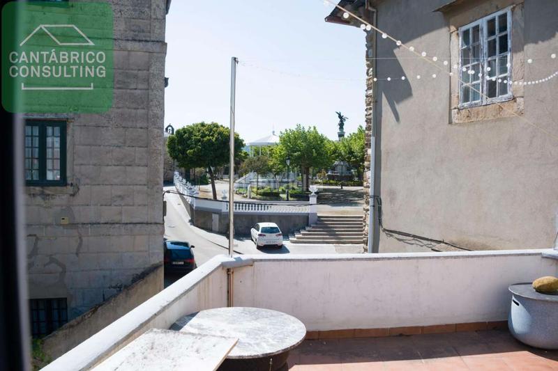 Foto b197b58d-589a-4f61-a5d3-3e5cef21b8a6. Casa pareada en Castropol