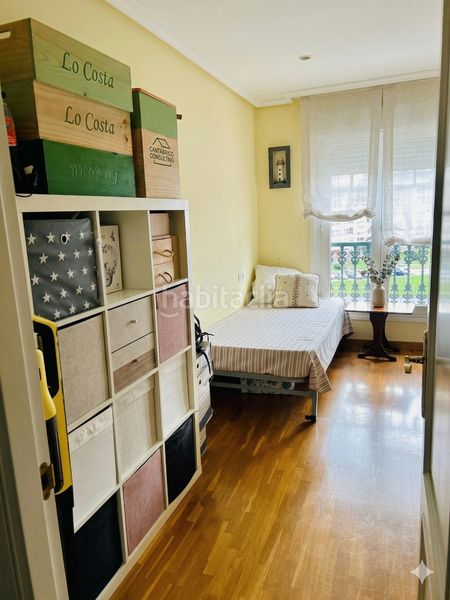 Foto e557b16f-108f-4b52-873e-e37e9d449b81. Duplex in n/a in Navia