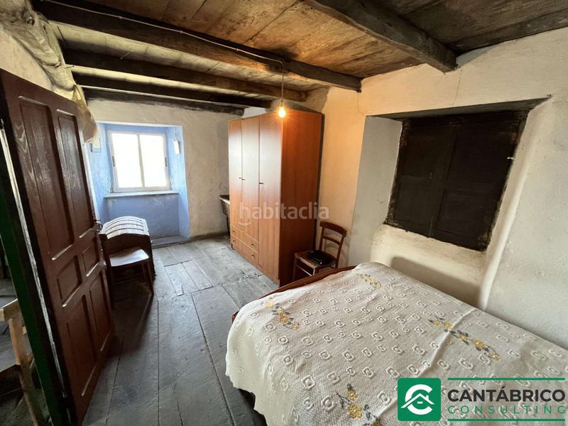 Foto d6abf579-5d4b-40a1-a26a-d91a7f730234. Casa a n/a 16 a Villayón