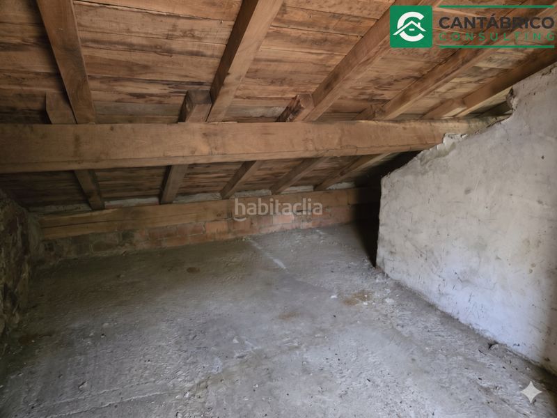 Foto 132a9df9-8c2d-4d17-bc5e-d2e5f6791765. Casa amb aparcament a Villayón
